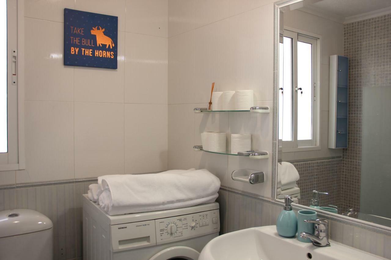 Palacio Del Mar, Beach, Sea View, Pool Apartment Torrevieja Bagian luar foto